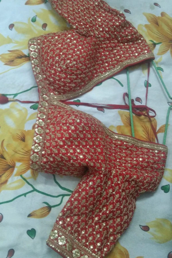 Sabyasachi red bridal lehenga - Image 3