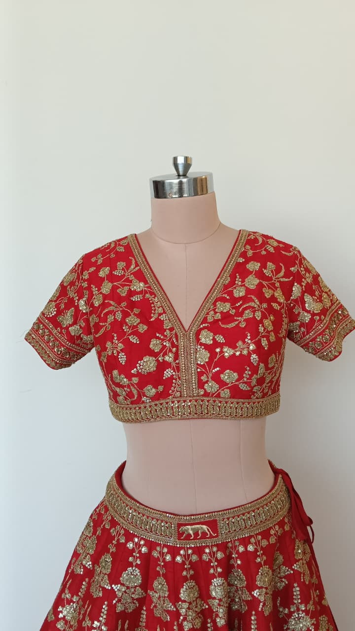 Sabyasachi Red Bridal Lehenga Set - Image 9