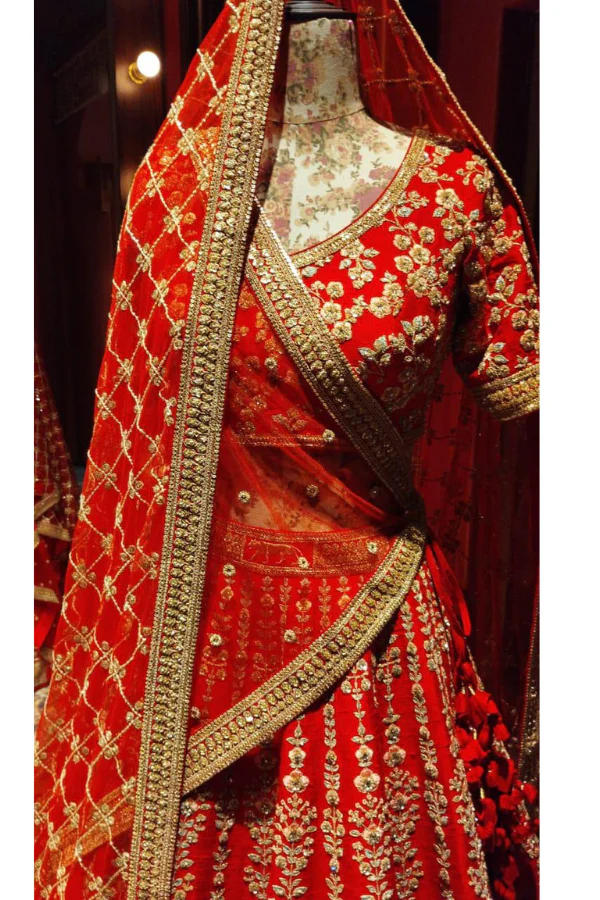 Sabyasachi red embroidered lehenga - Image 2