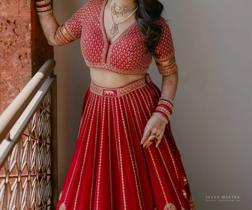 Sabyasachi Red & Gold Banarasi Lehenga Set - Image 4