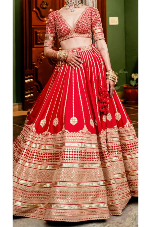 Sabyasachi Red Meera Lehenga Set - Image 2