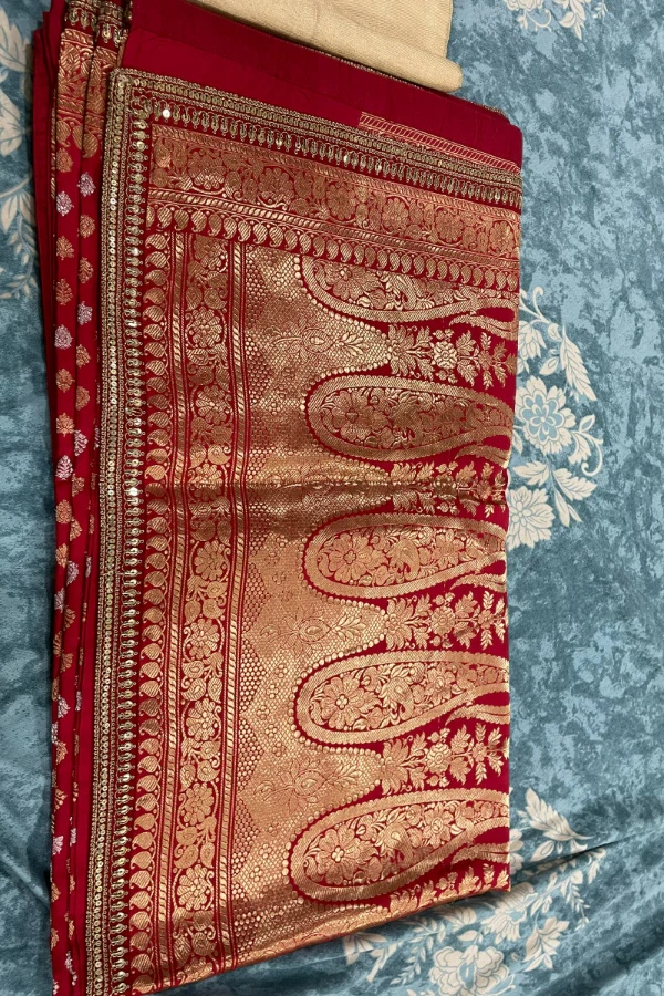 Sabyasachi Red banarsi saree - Image 3