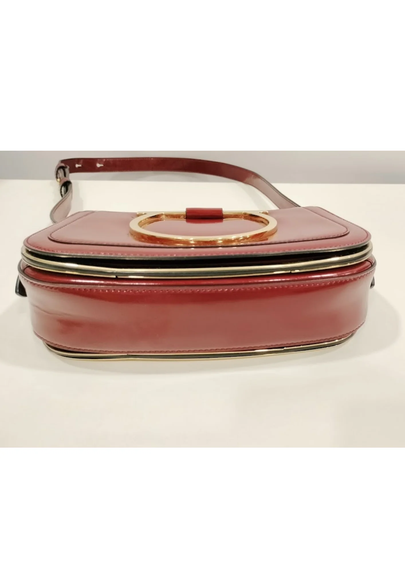 Salvatore Ferragamo Burgundy Patent Leather Gancini Flap Shoulder Bag - Image 7