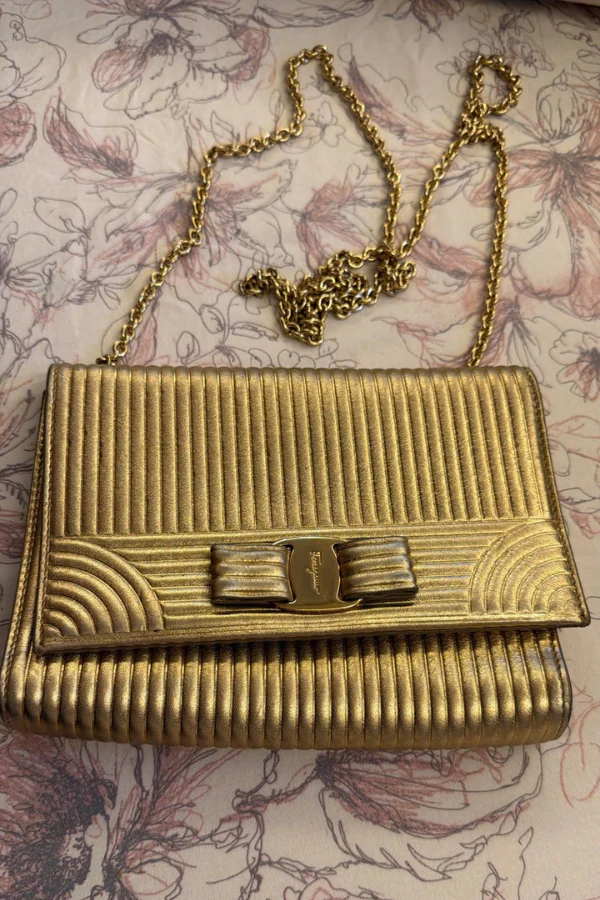 Salvatore Ferragamo Ginny Vara Bow Textured Leather Cross Body Bag - Image 2
