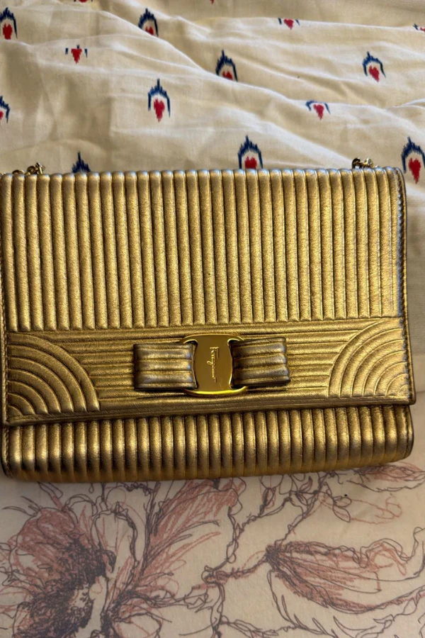 Salvatore Ferragamo Ginny Vara Bow Textured Leather Cross Body Bag - Image 3
