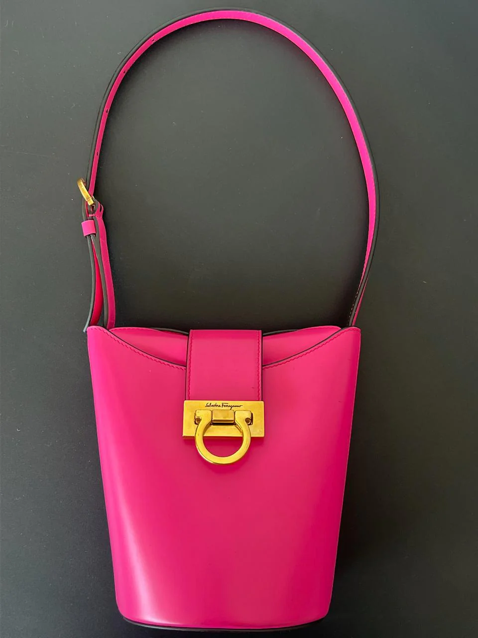 Salvatore Ferragamo Trifolio Pink Small Shoulder Bag - Image 4