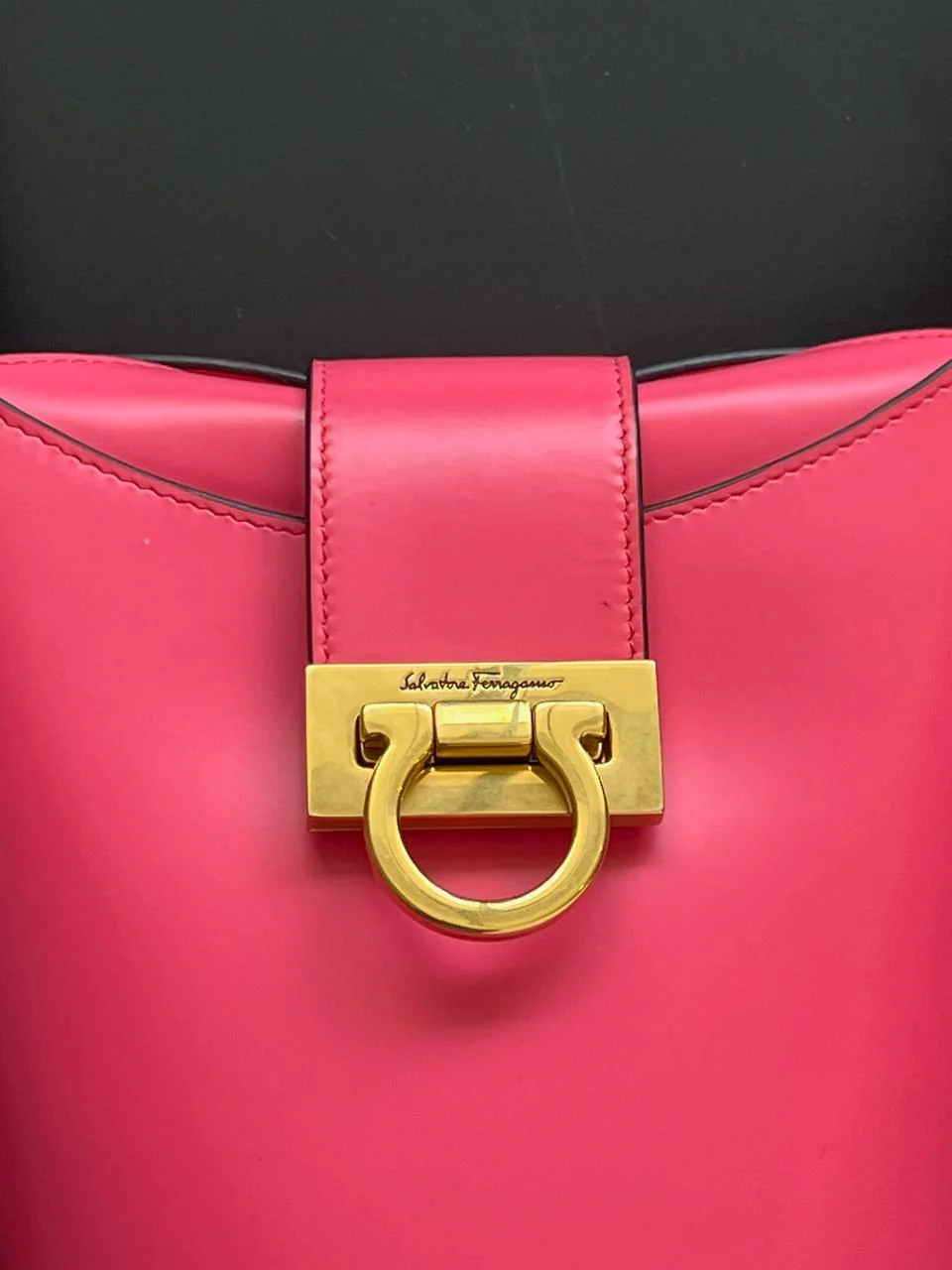 Salvatore Ferragamo Trifolio Pink Small Shoulder Bag - Image 7