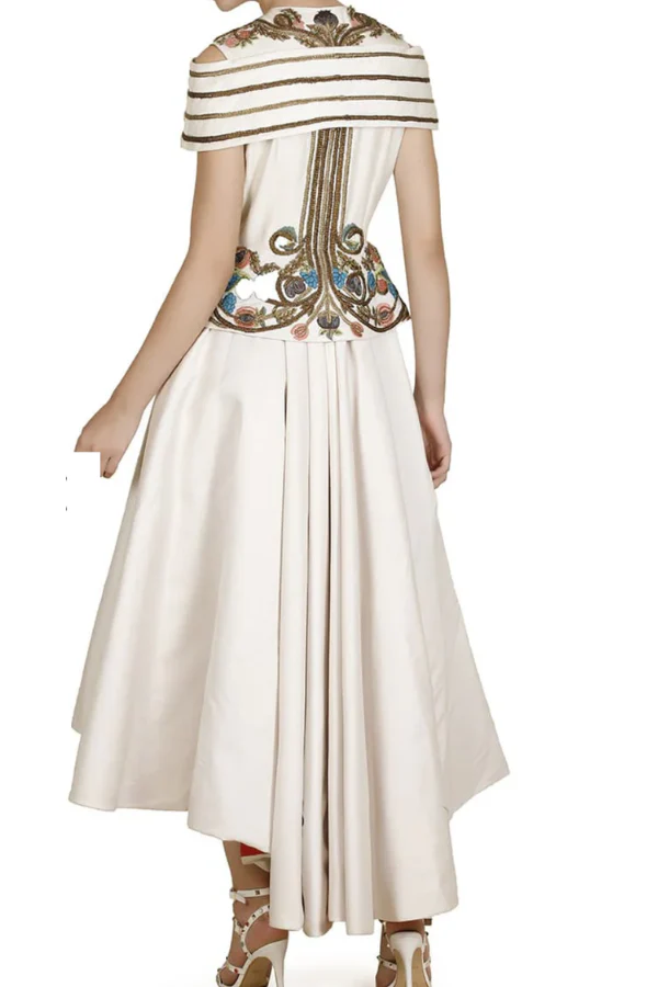Samant Chauhan Gown - Image 3