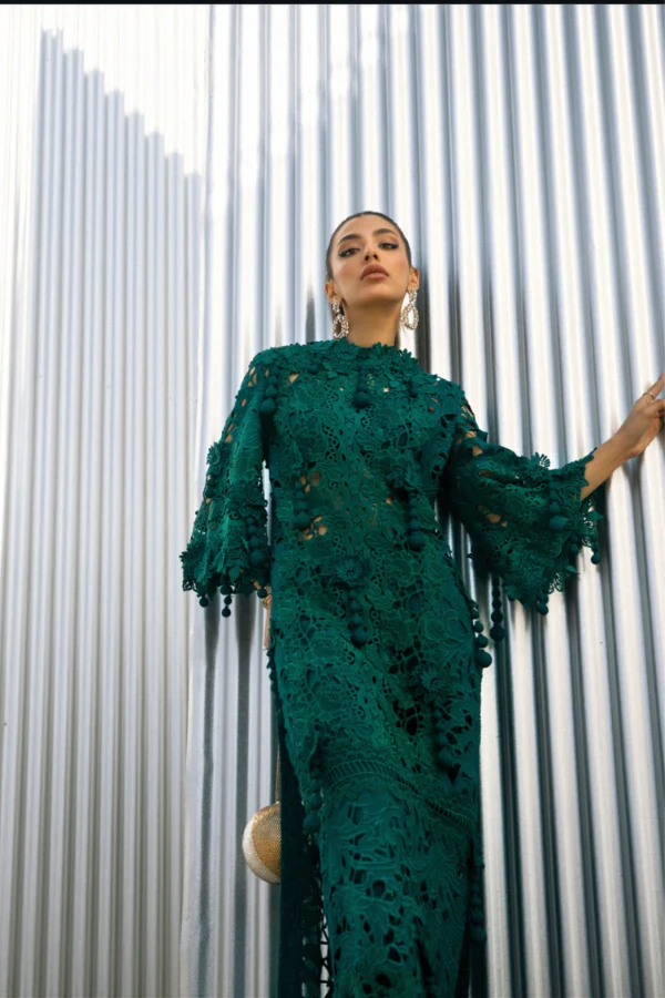 Sana Safinaz emerald green kurta set - Image 2