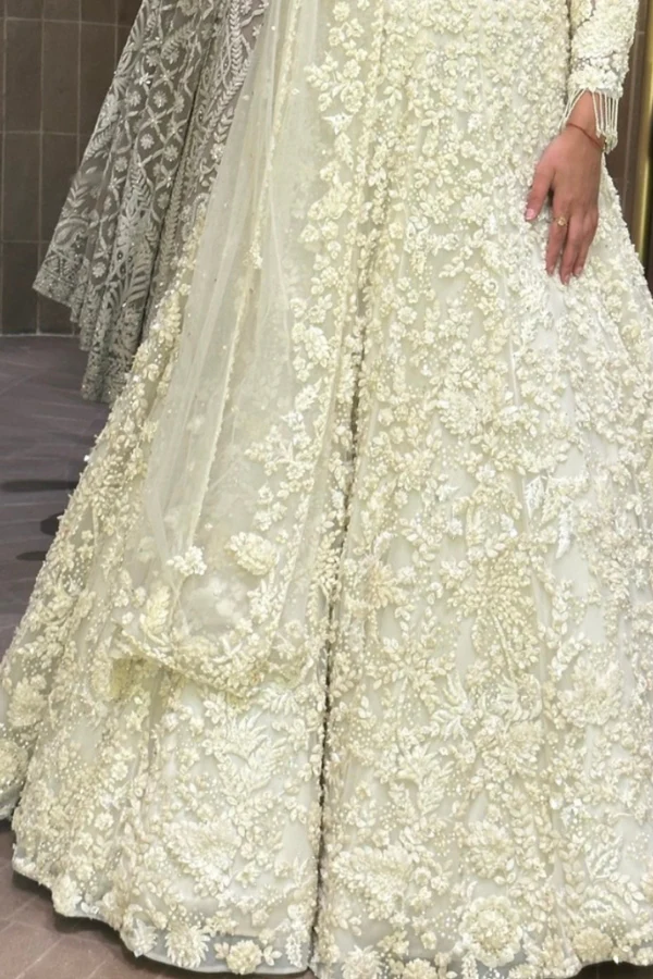 Seema gujral ivory embroidered lehenga - Image 3