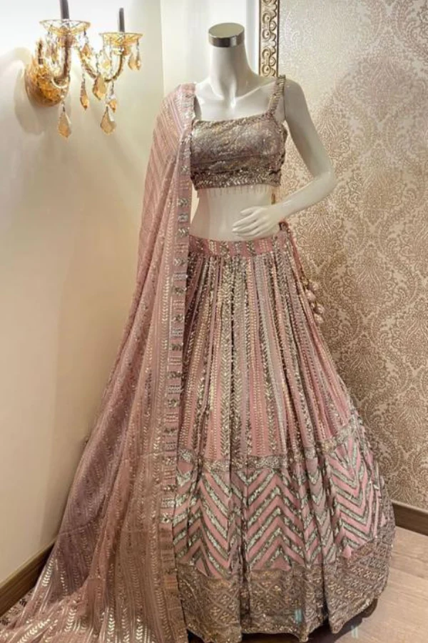 Sequinned Pink lehenga set - Image 3