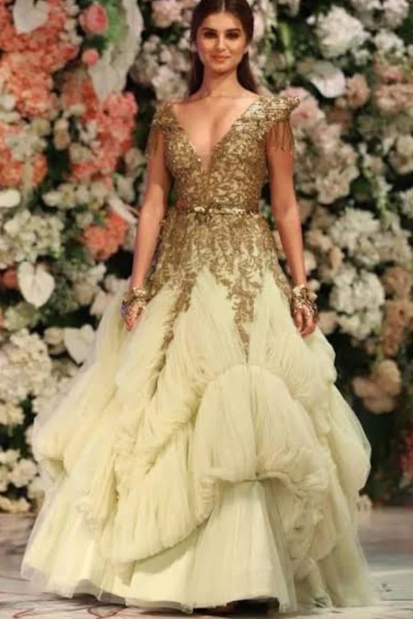 Shantanu & Nikhil Gown