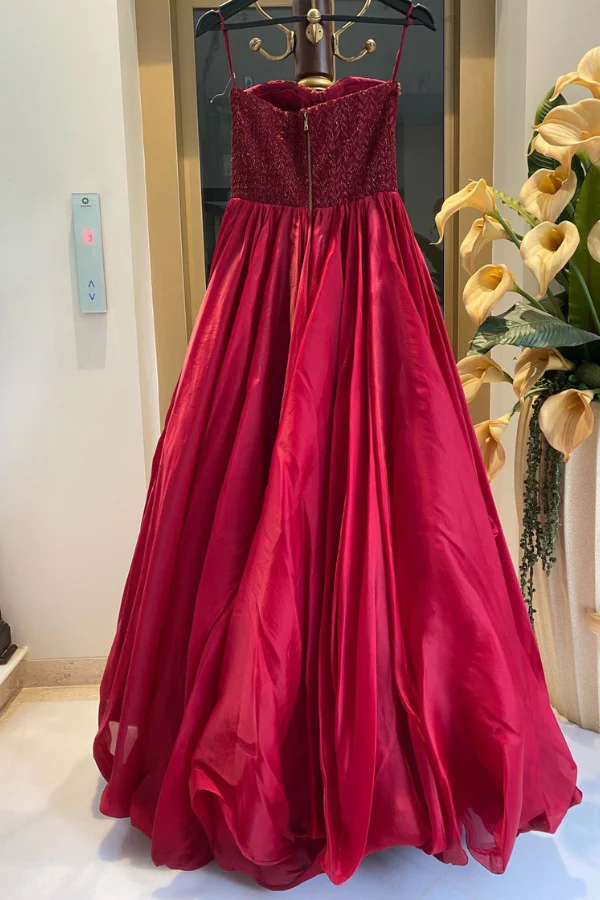Shantanu & Nikhil Red Sweetheart Gown - Image 4