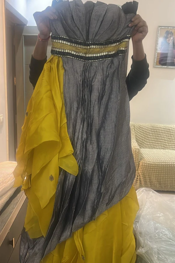 Shantanu & nikhil yellow & Grey gown - Image 3