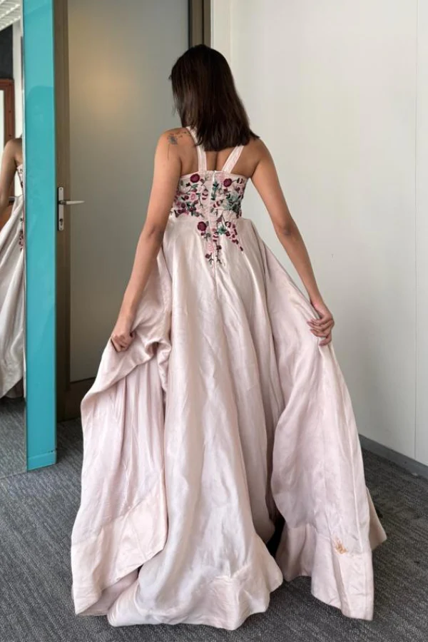 Shriya Som high-low gown - Image 3