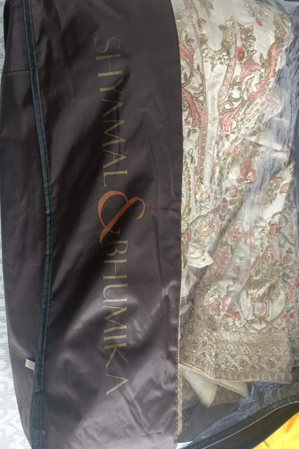 Shyamal and Bhumika floral embroidered lehenga - Image 7