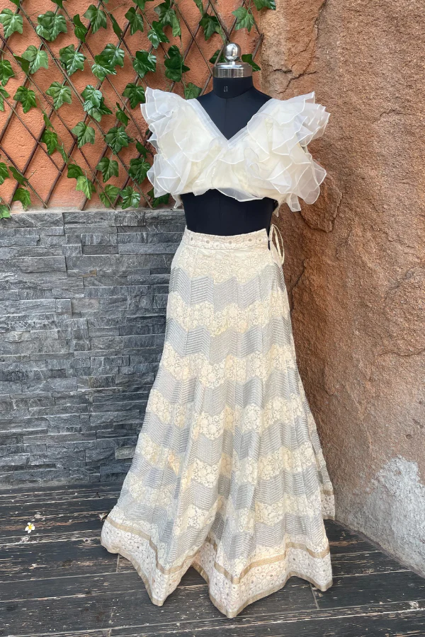 Silver and white lehenga set - Image 2