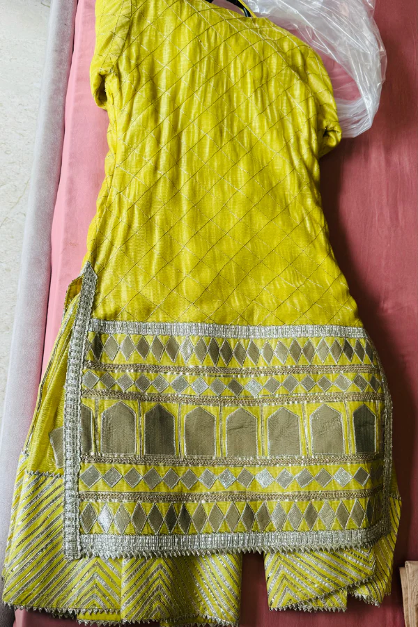 SIMAR DUGAL YELLOW SHARARA Set - Image 2