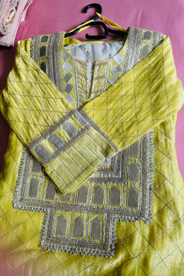 SIMAR DUGAL YELLOW SHARARA Set - Image 3