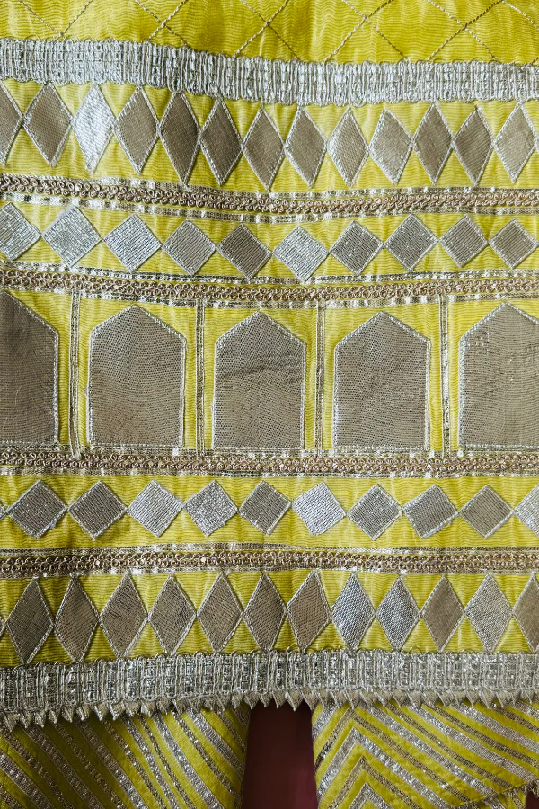 SIMAR DUGAL YELLOW SHARARA Set - Image 4