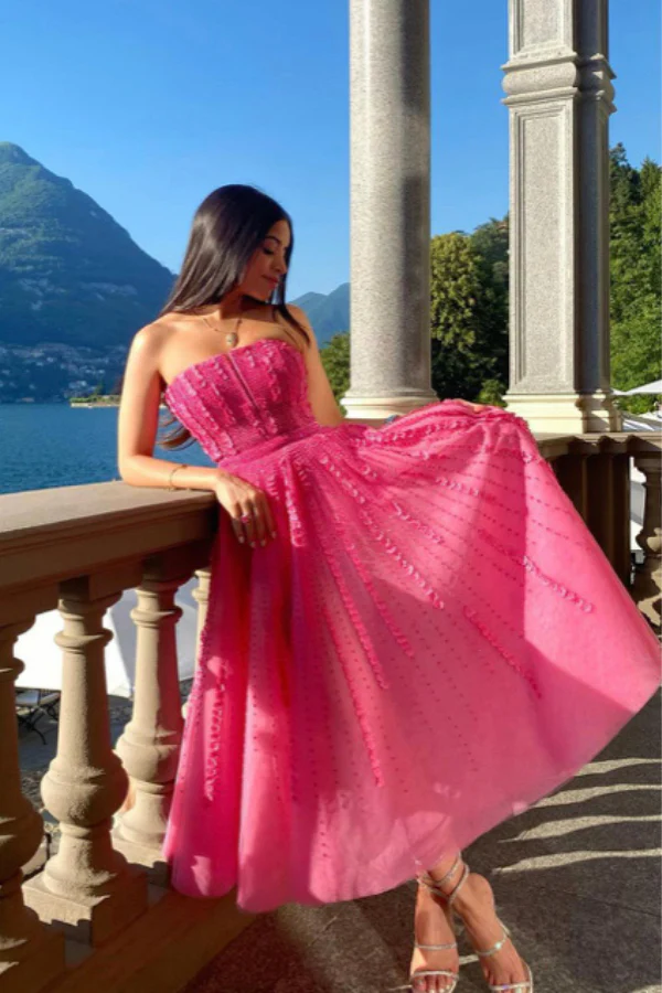 Sunaina Khera pink embroidered tube dress - Image 2
