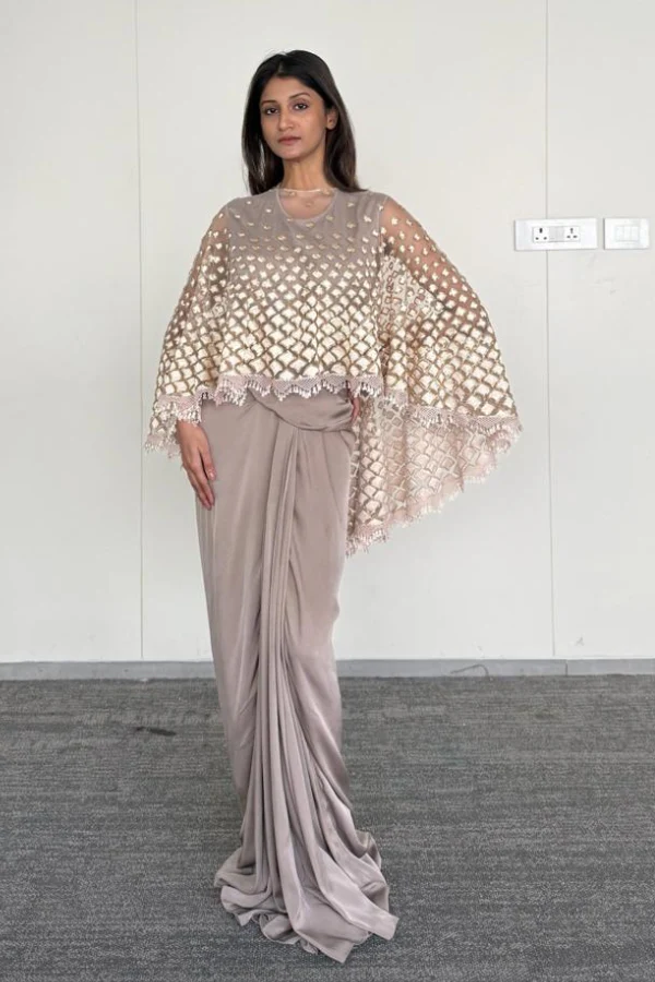 Tarun Tahiliani Cape Set - Image 3