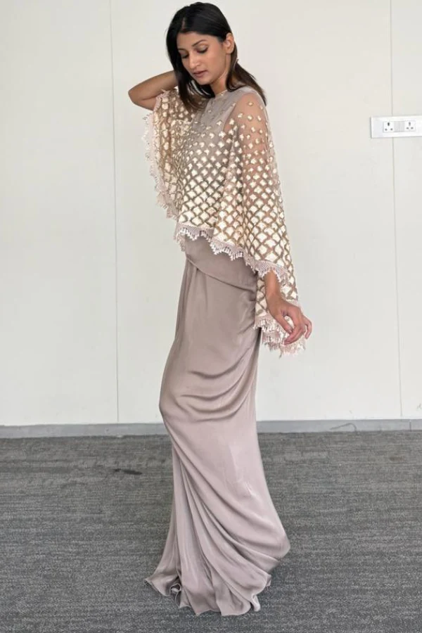 Tarun Tahiliani Cape Set - Image 4