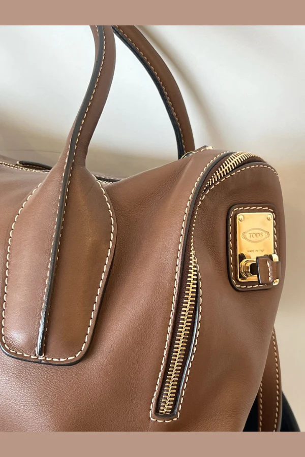 Tod’s Brown Leather D-Styling Bauletto Medio Satchel - Image 4