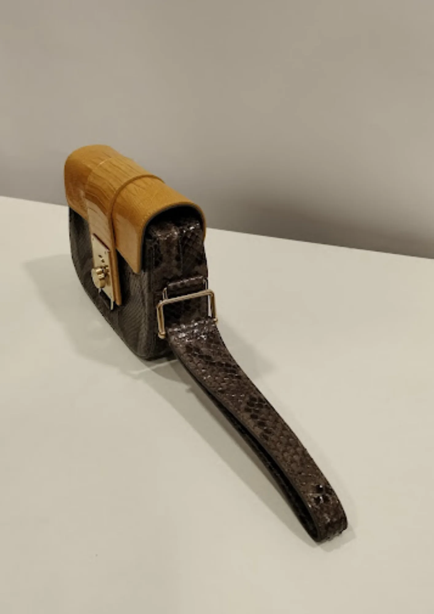 Tods Yellow & Brown Leather Wristlet Clutch - Image 5