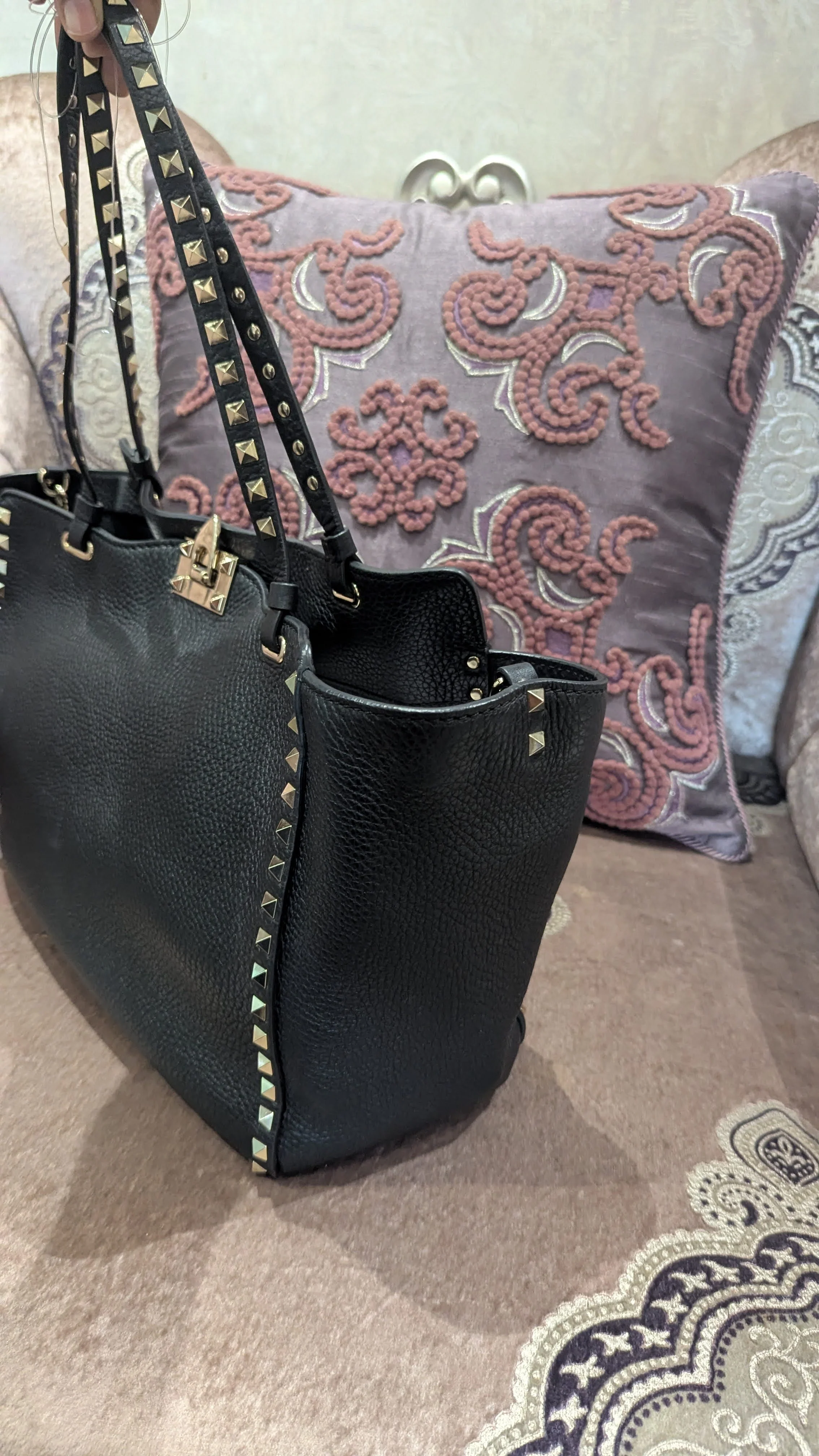 Valentino Black Leather Rockstud Tote Bag - Image 6