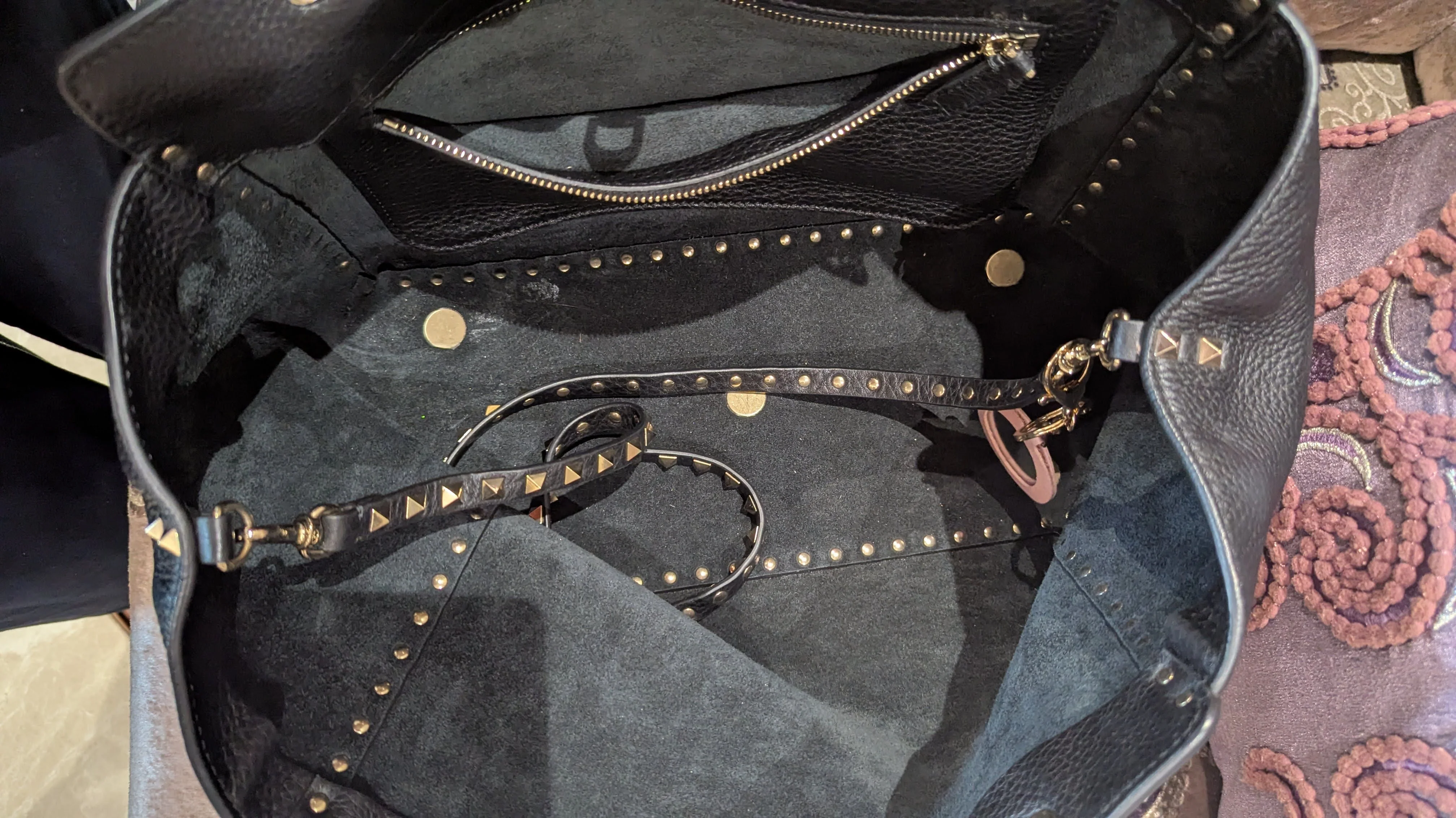 Valentino Black Leather Rockstud Tote Bag - Image 9