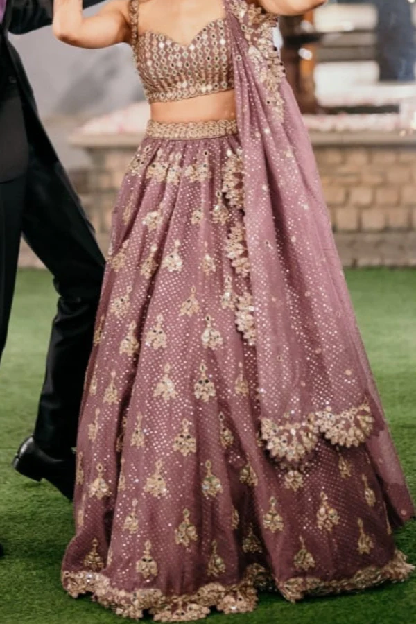 Vani Vats Lehenga Set - Image 2