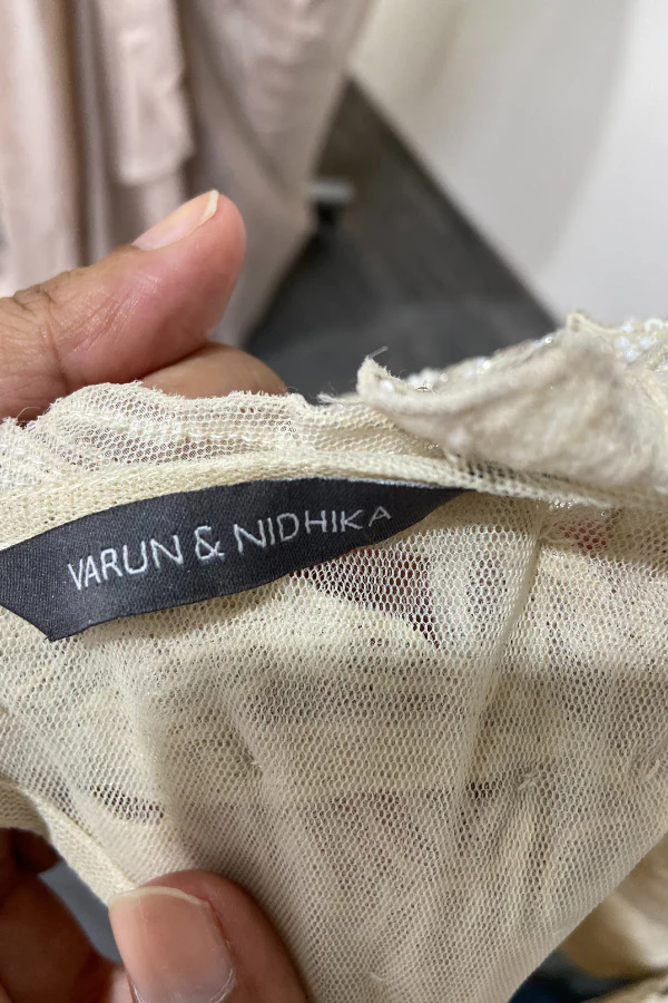 Varun Nidhika Pre stitched saree set - Image 9