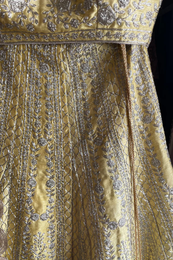 Yellow embroidered lehenga set - Image 6